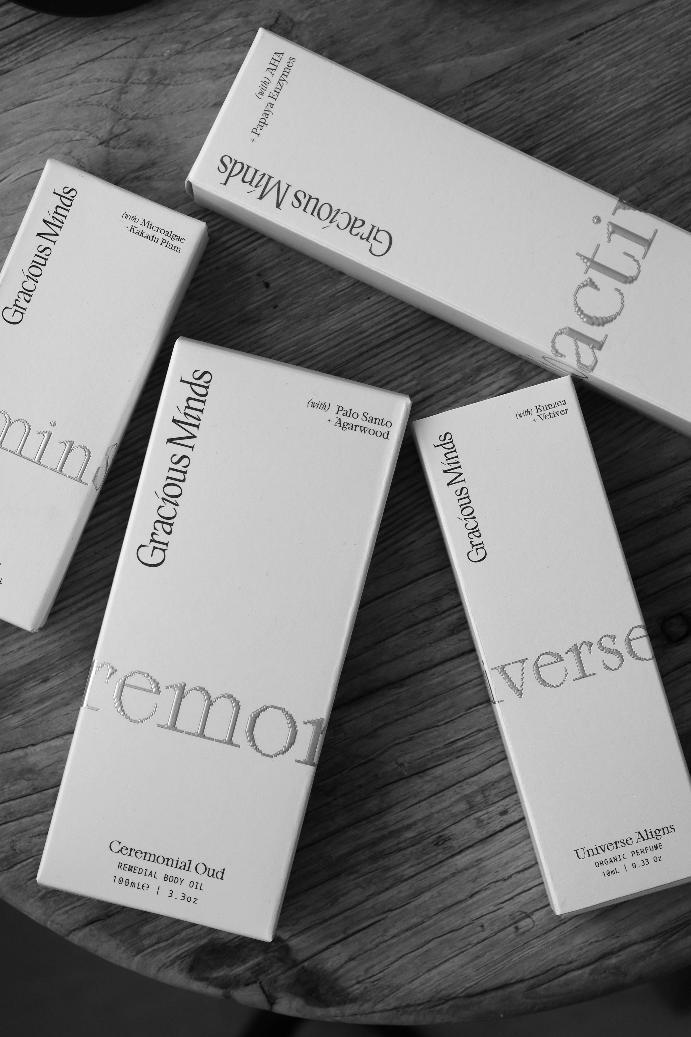 The Universe Aligns Organic Perfume